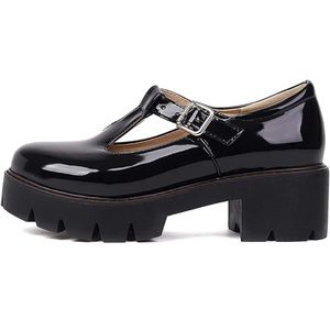 NWT PATENT LEATHER MARY JANES